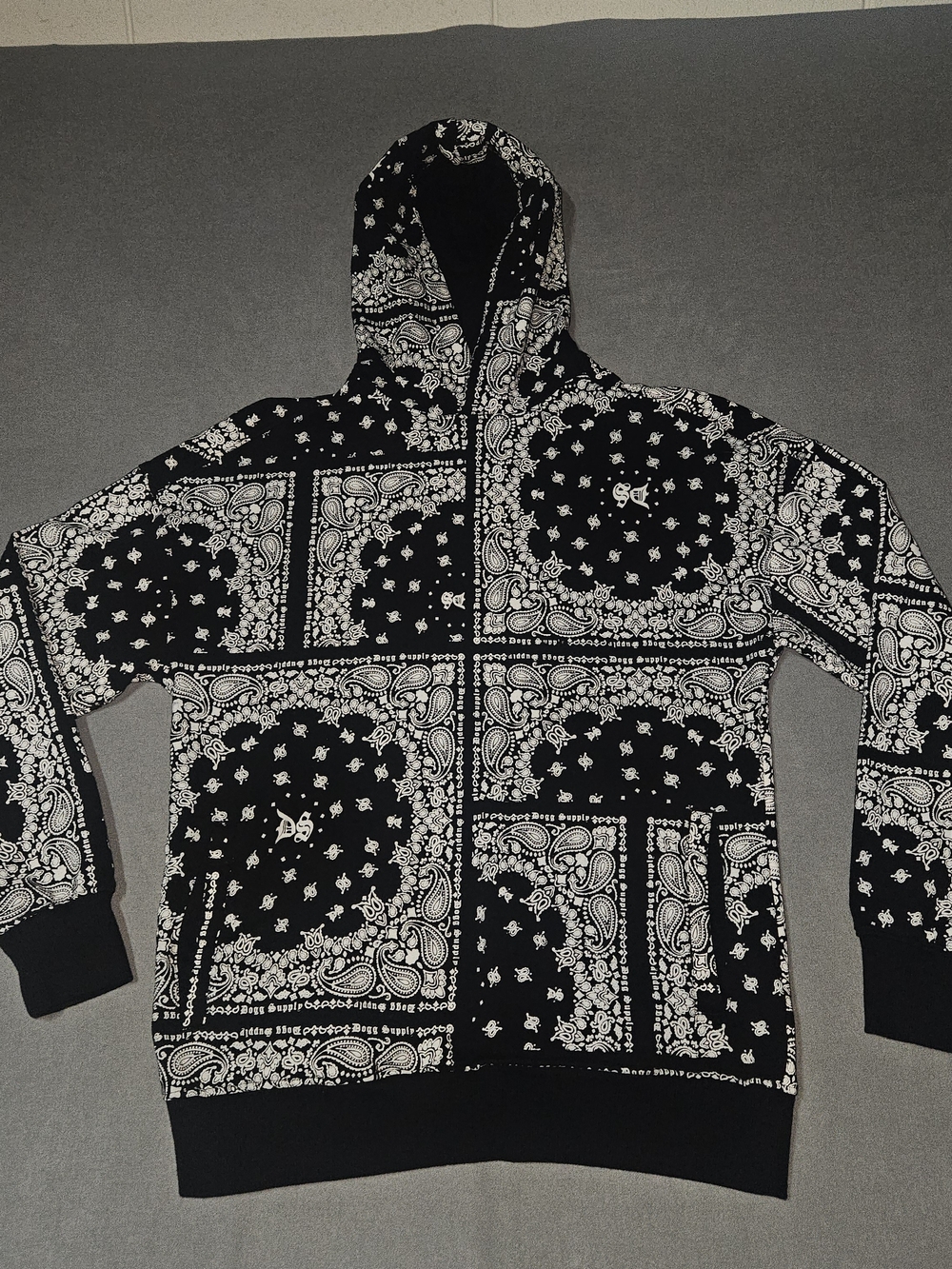 Men's Black Bandana-Print Zip-Up Hoodie